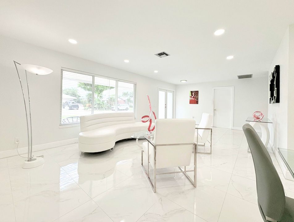 На продажу: $790,000 (3 спален, 2 ванн, 1754 Квадратных фут)