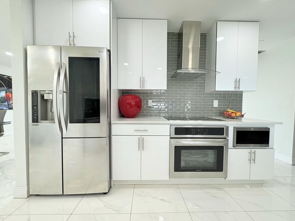 На продажу: $790,000 (3 спален, 2 ванн, 1754 Квадратных фут)