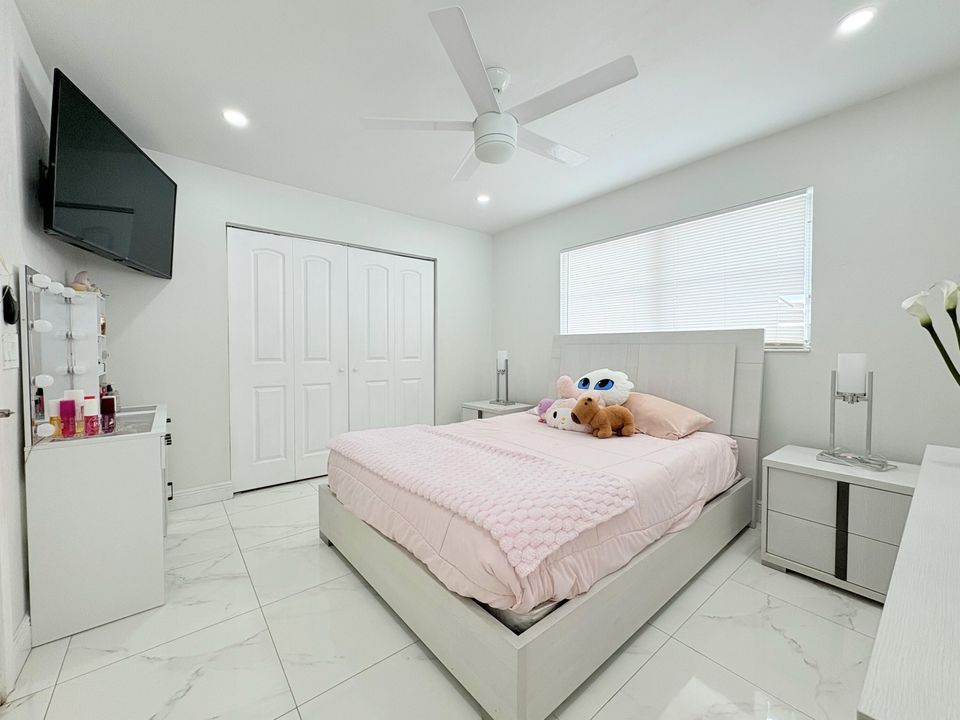 На продажу: $790,000 (3 спален, 2 ванн, 1754 Квадратных фут)