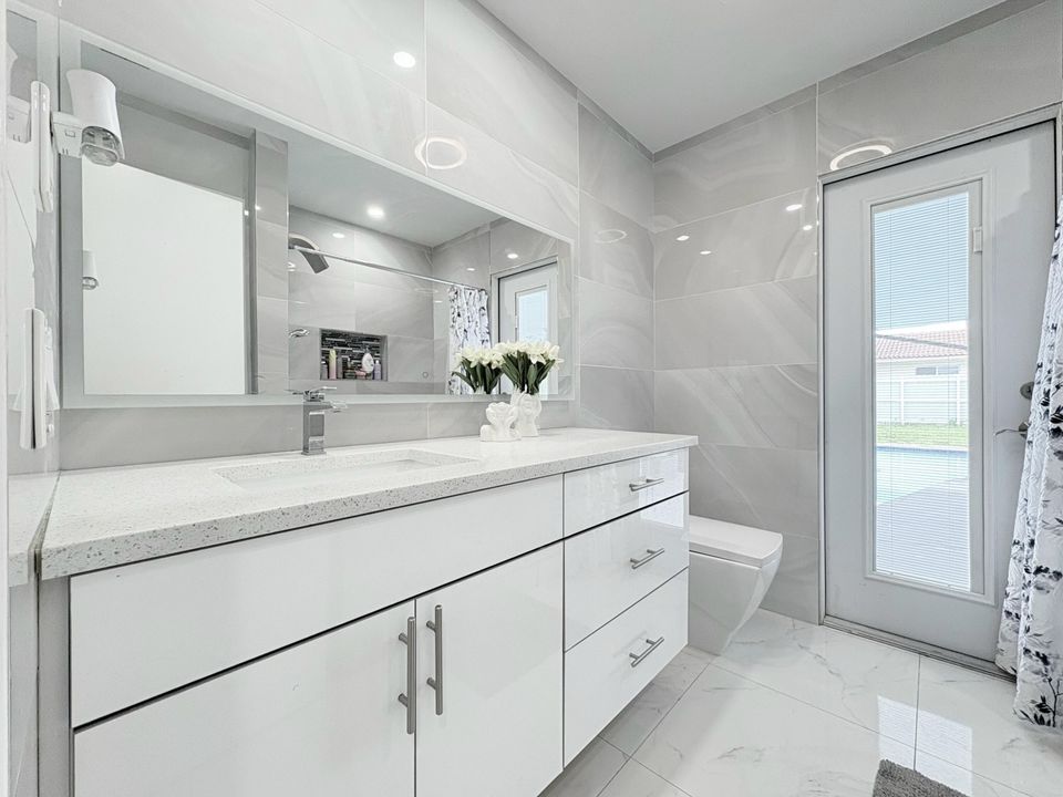 На продажу: $790,000 (3 спален, 2 ванн, 1754 Квадратных фут)