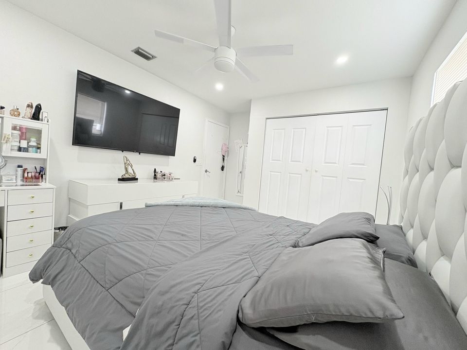 На продажу: $790,000 (3 спален, 2 ванн, 1754 Квадратных фут)