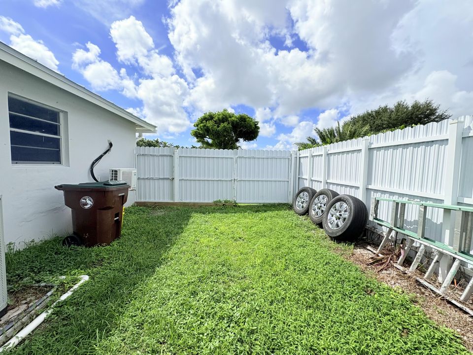 На продажу: $790,000 (3 спален, 2 ванн, 1754 Квадратных фут)