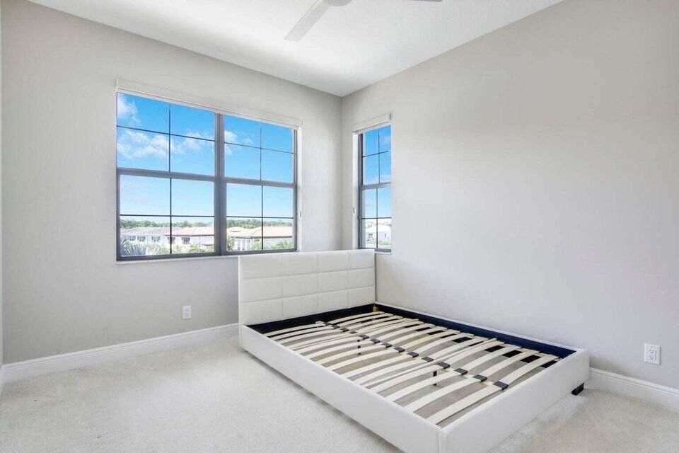 Active With Contract: $5,500 (3 beds, 3 baths, 2252 Square Feet)