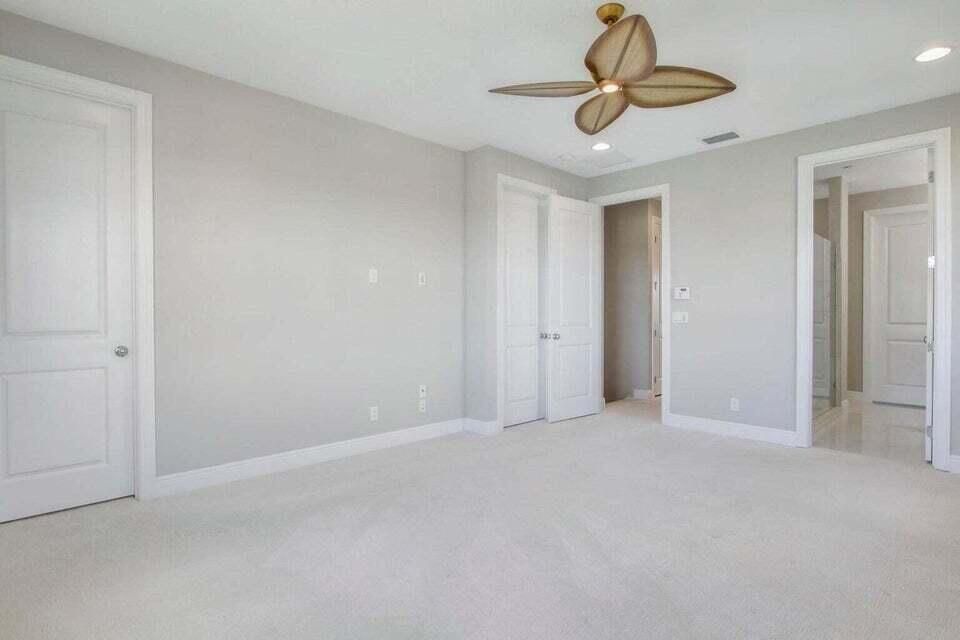 Active With Contract: $5,500 (3 beds, 3 baths, 2252 Square Feet)