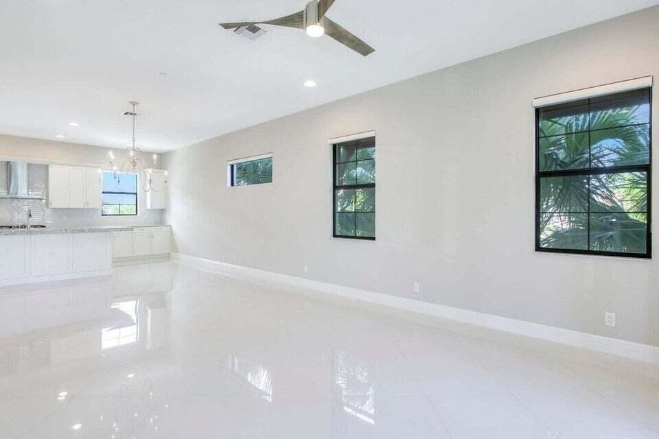 Active With Contract: $5,500 (3 beds, 3 baths, 2252 Square Feet)