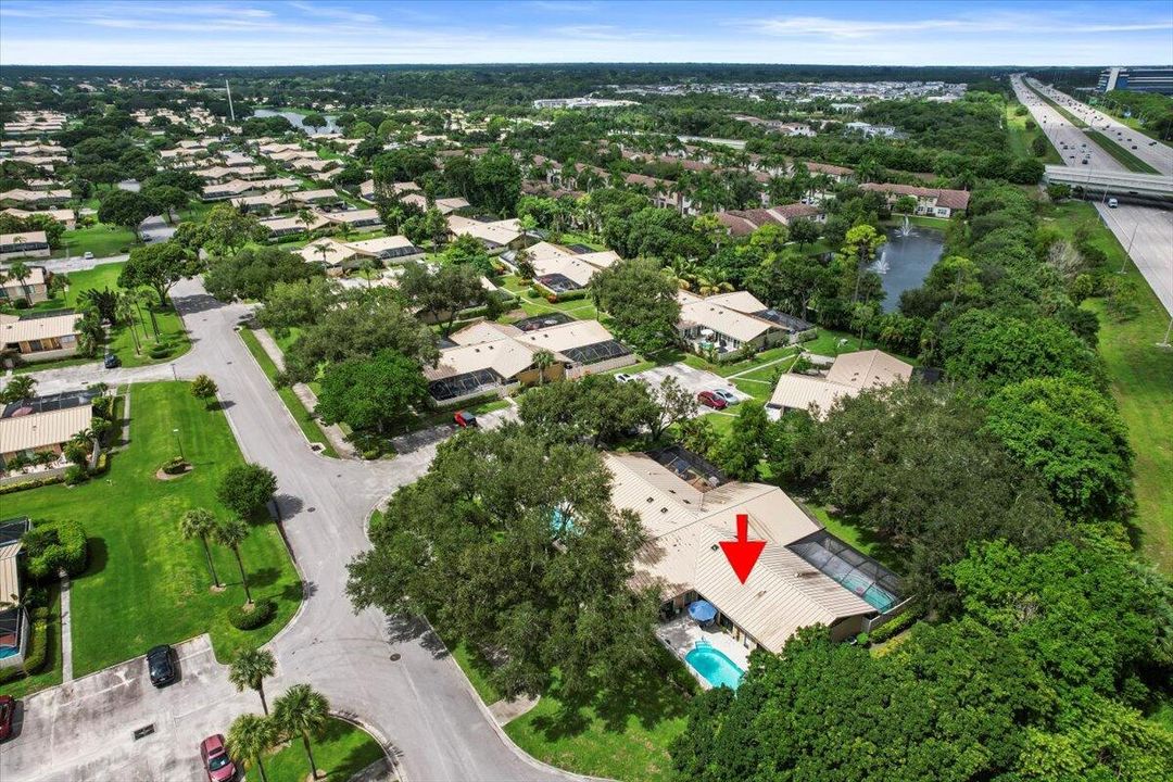 合同活跃: $372,000 (3 贝兹, 2 浴室, 1276 平方英尺)