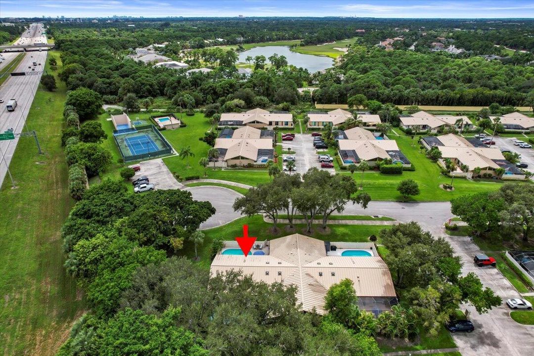 合同活跃: $372,000 (3 贝兹, 2 浴室, 1276 平方英尺)