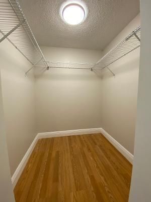 Под контрактом: $1,990 (2 спален, 2 ванн, 1023 Квадратных фут)