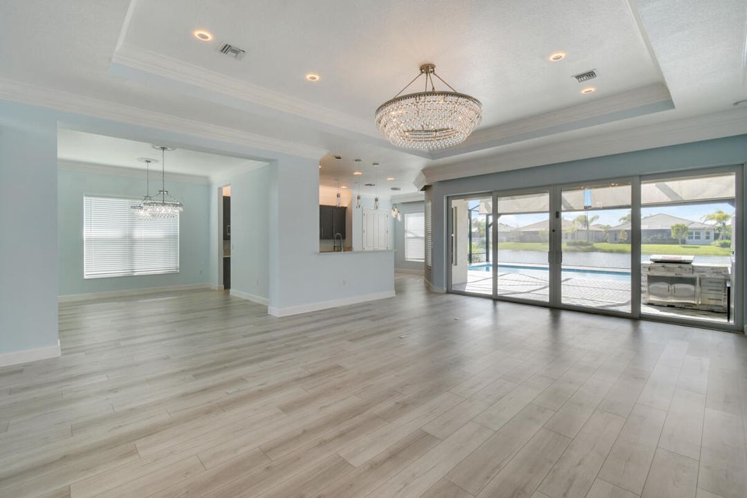 На продажу: $899,000 (3 спален, 3 ванн, 2753 Квадратных фут)