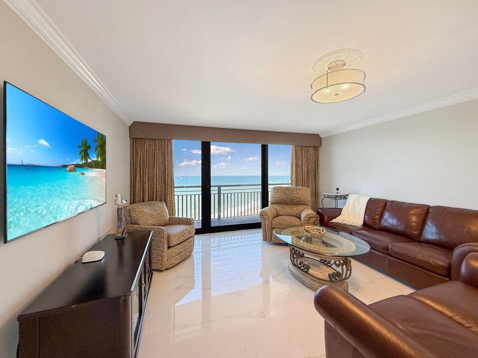 合同活跃: $8,500 (2 贝兹, 2 浴室, 1600 平方英尺)