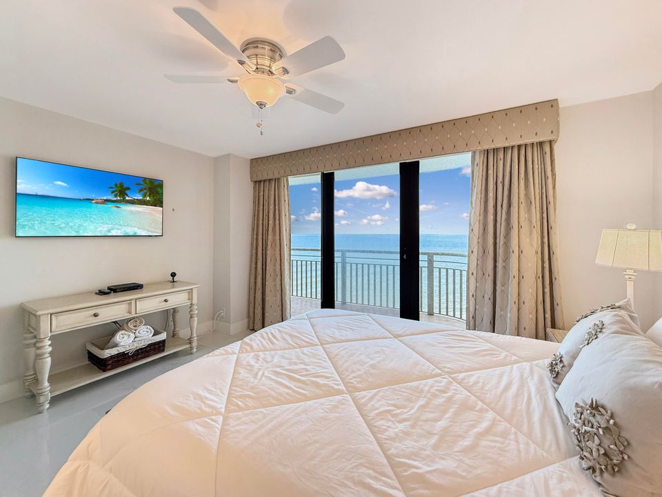 合同活跃: $8,500 (2 贝兹, 2 浴室, 1600 平方英尺)