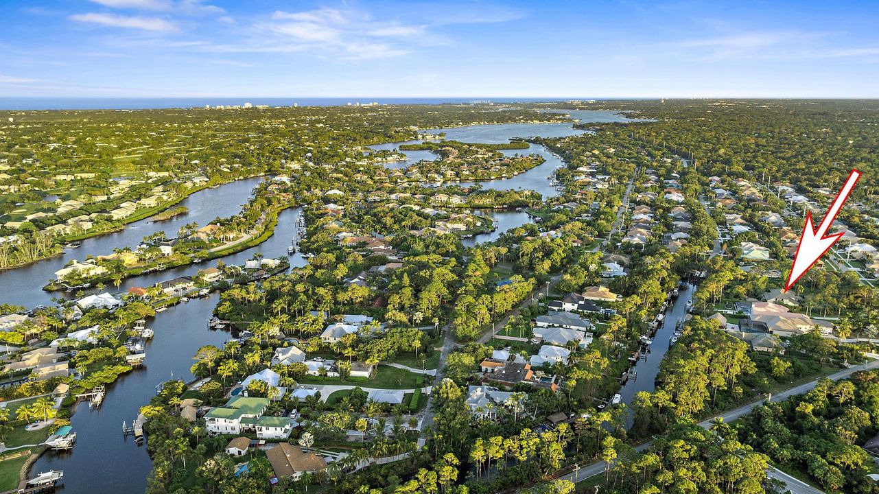 На продажу: $3,999,999 (5 спален, 4 ванн, 5455 Квадратных фут)