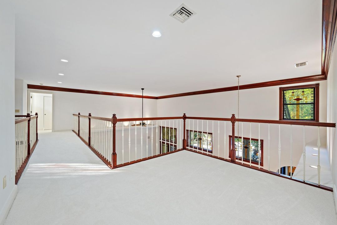 На продажу: $3,999,999 (5 спален, 4 ванн, 5455 Квадратных фут)