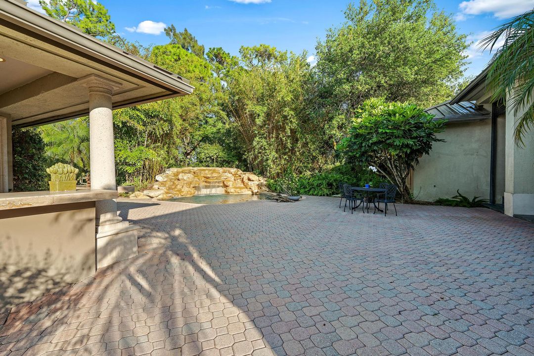 На продажу: $3,999,999 (5 спален, 4 ванн, 5455 Квадратных фут)