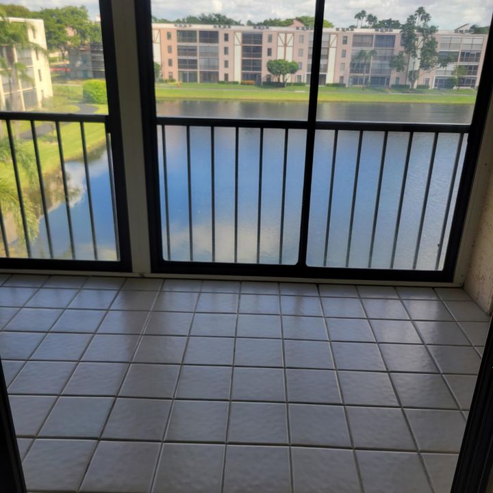 Activo con contrato: $139,000 (2 camas, 2 baños, 1220 Pies cuadrados)