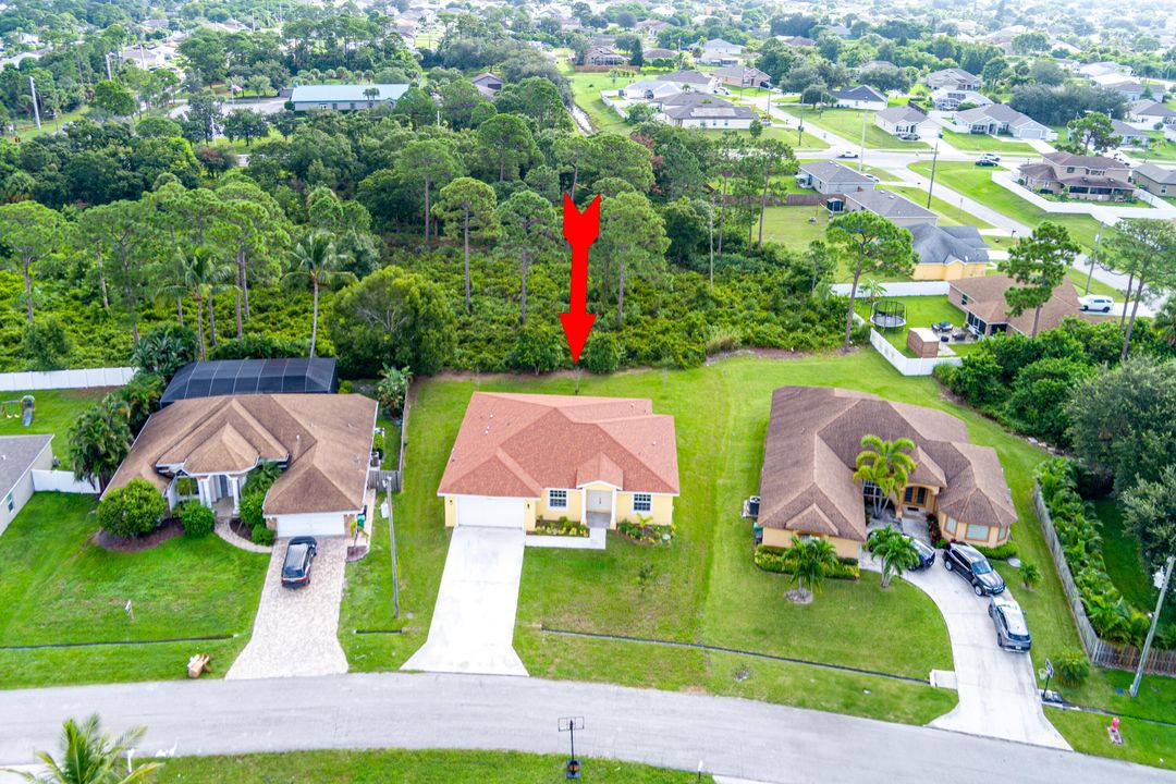 Activo con contrato: $485,000 (4 camas, 3 baños, 2068 Pies cuadrados)