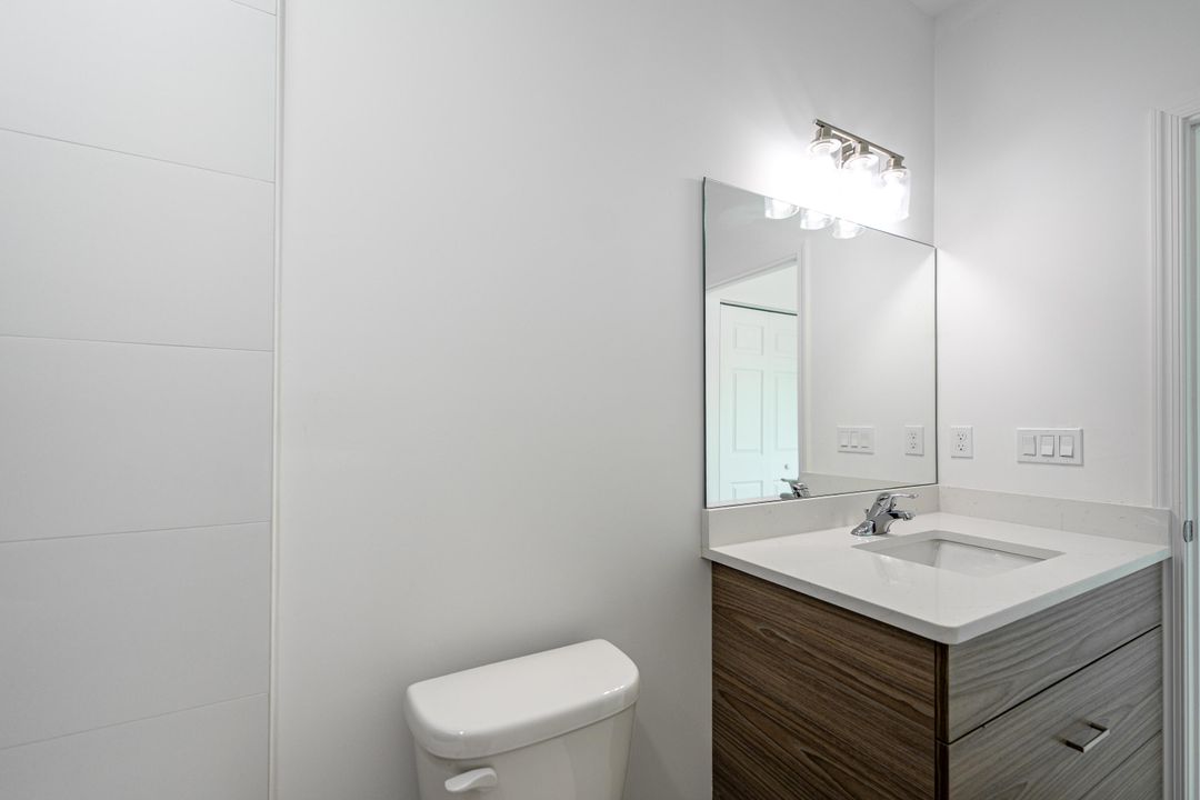 Activo con contrato: $485,000 (4 camas, 3 baños, 2068 Pies cuadrados)