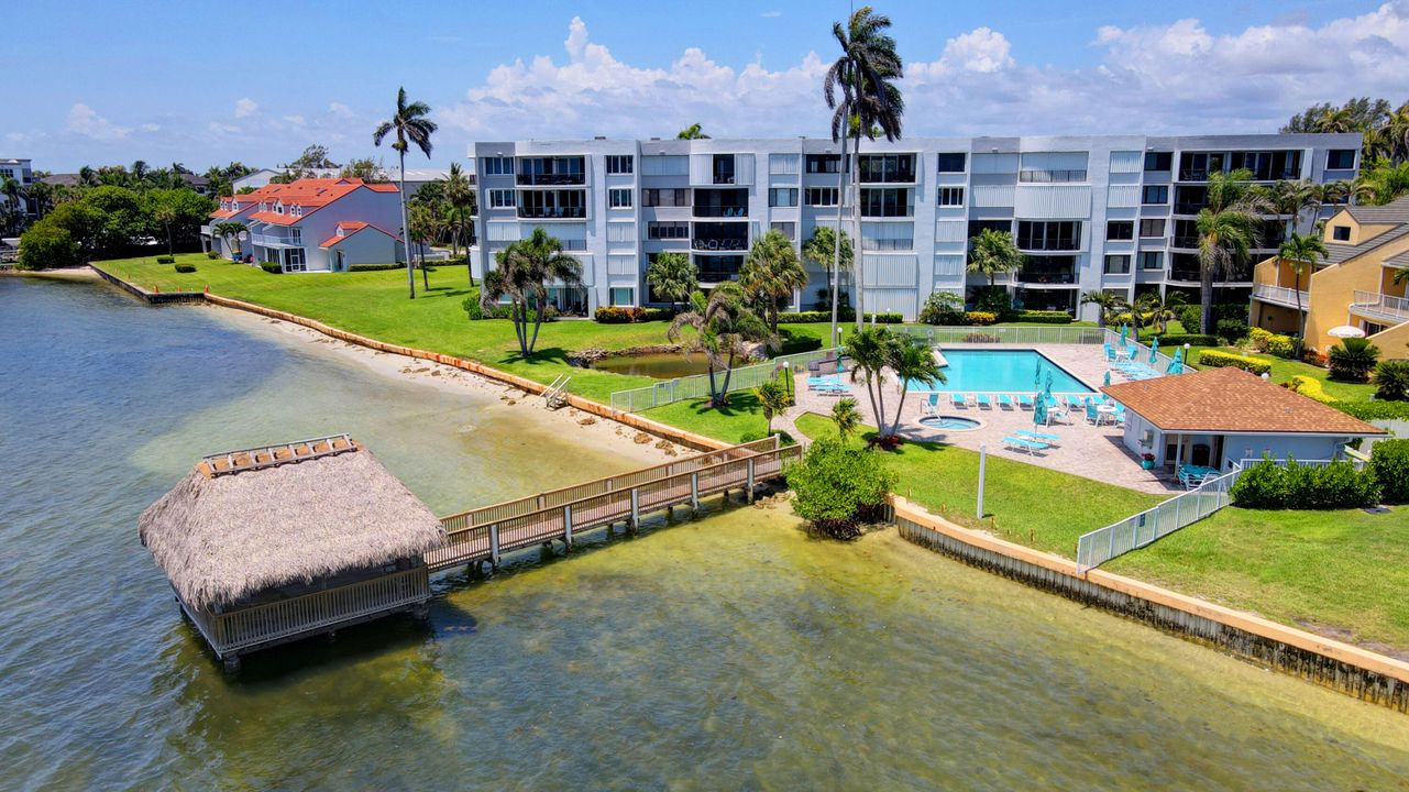 Active With Contract: $5,500 (2 beds, 2 baths, 1408 Square Feet)