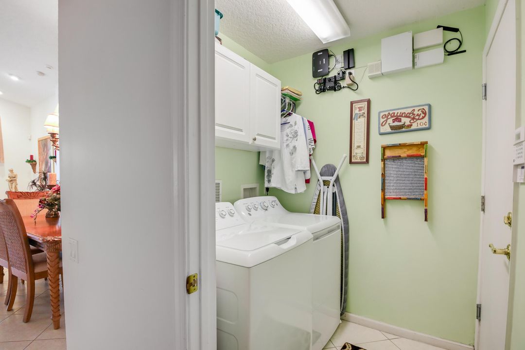 Active With Contract: $400,000 (3 beds, 2 baths, 1743 Square Feet)