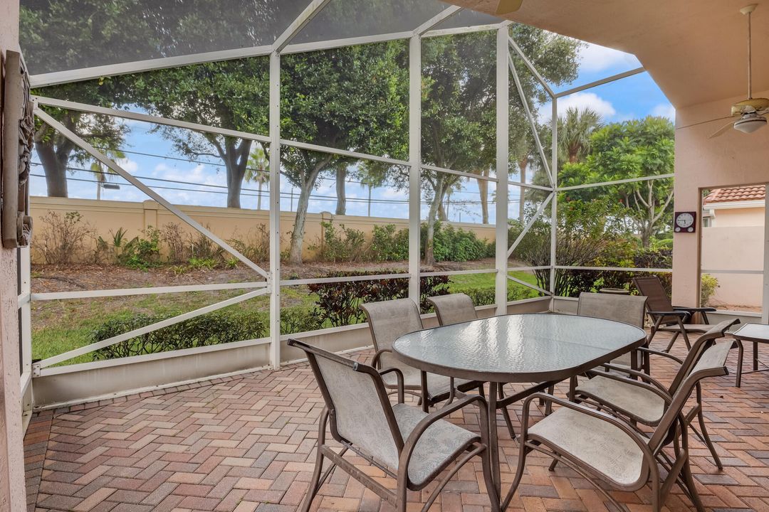 Active With Contract: $400,000 (3 beds, 2 baths, 1743 Square Feet)