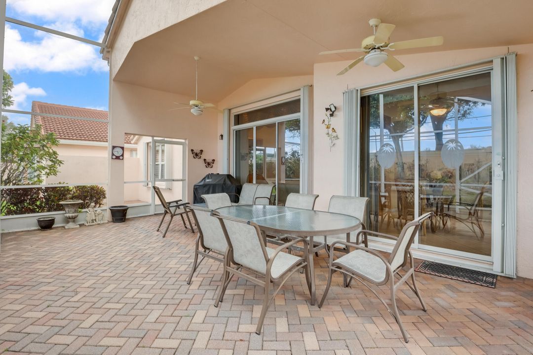 Active With Contract: $400,000 (3 beds, 2 baths, 1743 Square Feet)