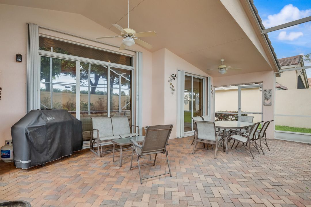 Active With Contract: $400,000 (3 beds, 2 baths, 1743 Square Feet)