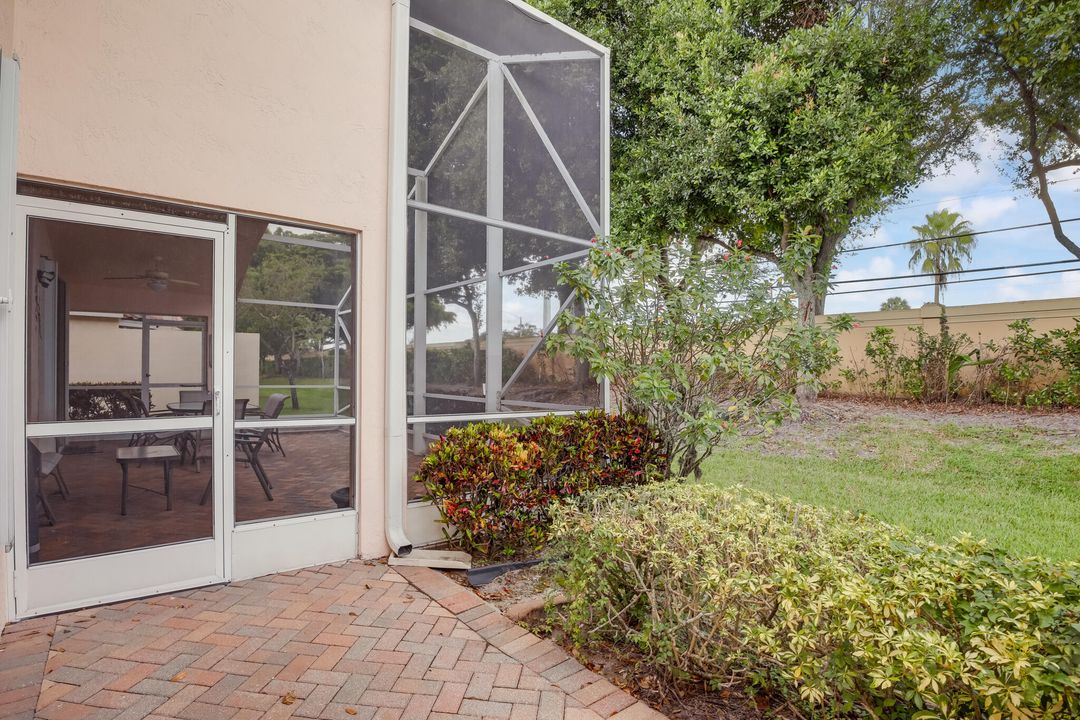 Active With Contract: $400,000 (3 beds, 2 baths, 1743 Square Feet)