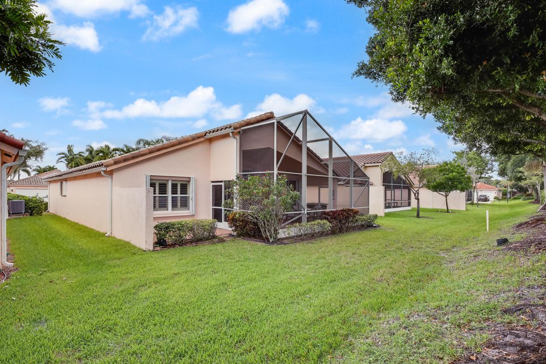 Active With Contract: $400,000 (3 beds, 2 baths, 1743 Square Feet)