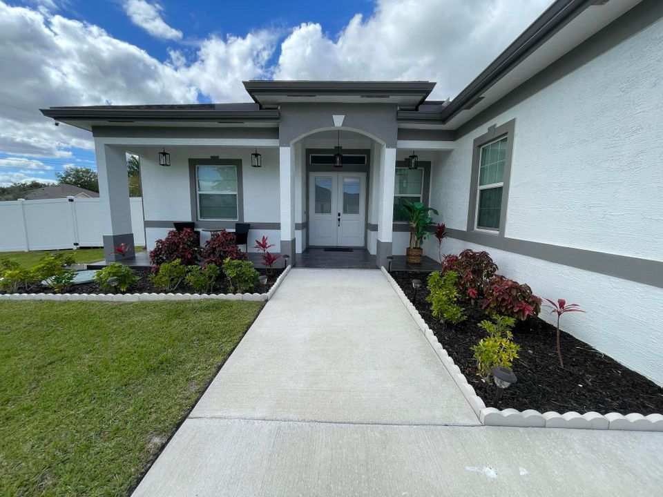 For Sale: $695,000 (4 beds, 2 baths, 2062 Square Feet)