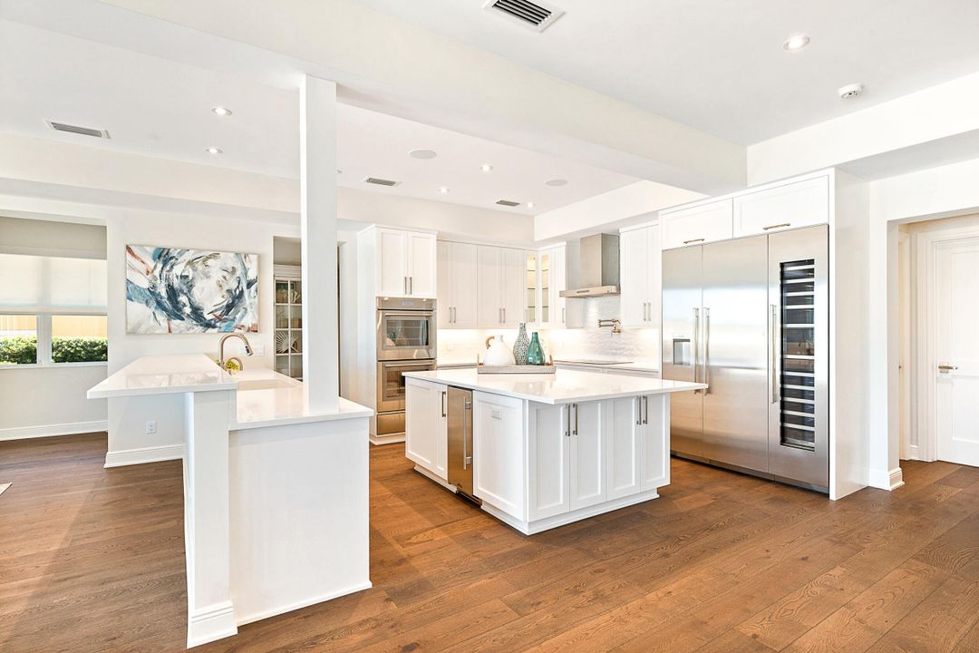 For Sale: $11,750,000 (6 beds, 5 baths, 4823 Square Feet)