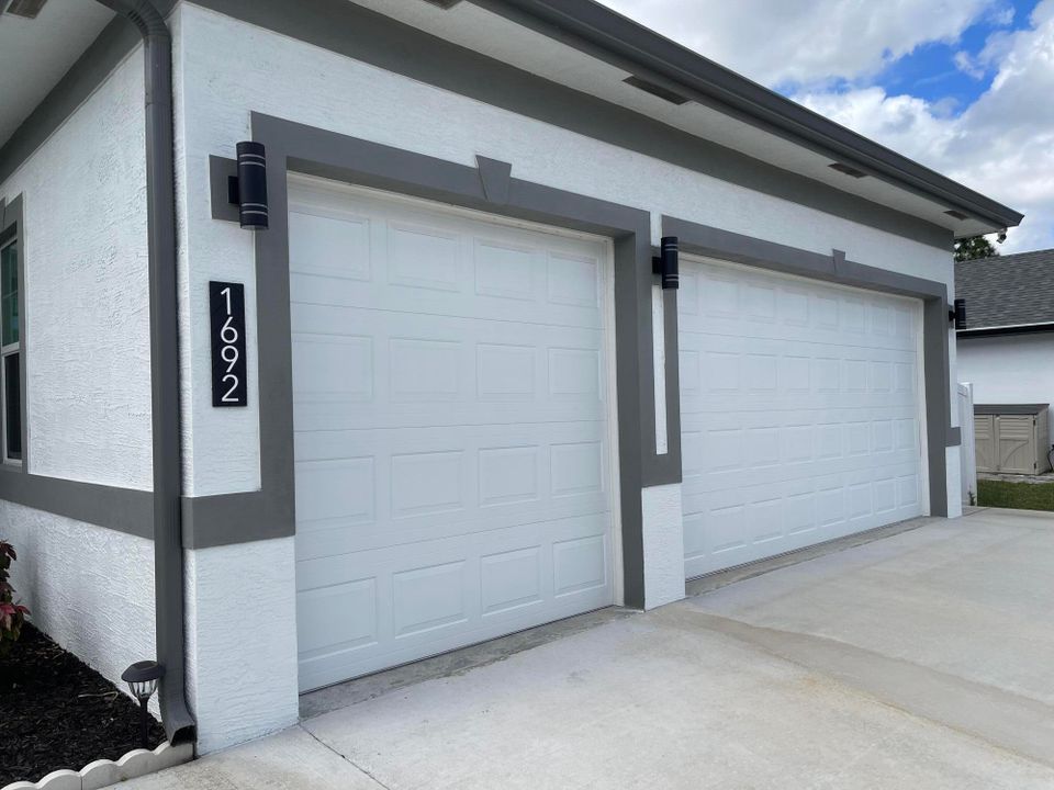 For Sale: $695,000 (4 beds, 2 baths, 2062 Square Feet)