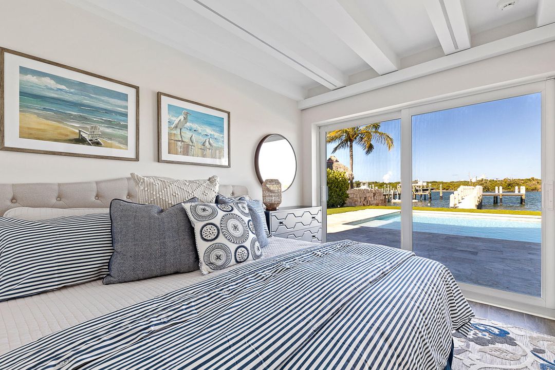 For Sale: $11,750,000 (6 beds, 5 baths, 4823 Square Feet)