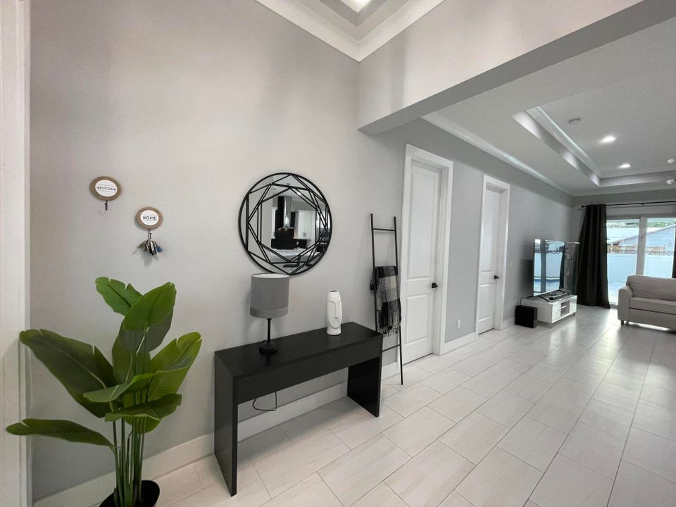 For Sale: $695,000 (4 beds, 2 baths, 2062 Square Feet)