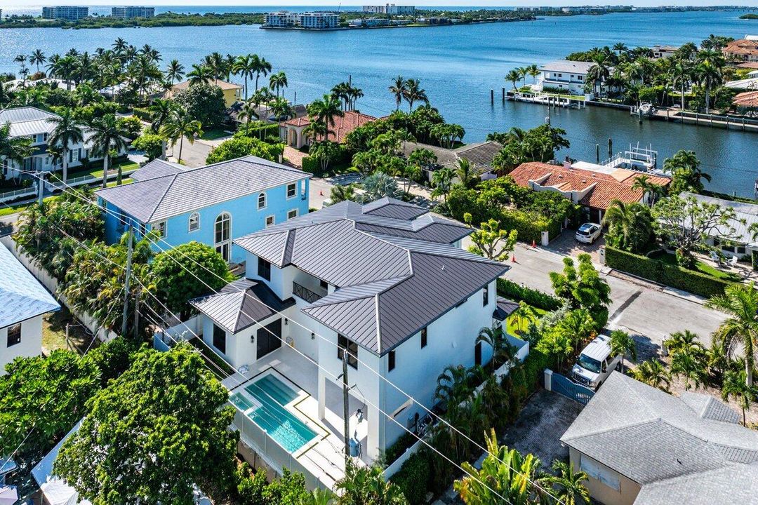 На продажу: $4,497,000 (5 спален, 5 ванн, 4381 Квадратных фут)