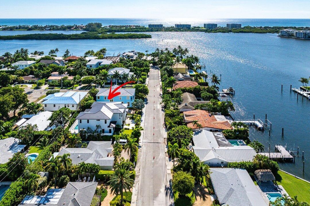 На продажу: $4,497,000 (5 спален, 5 ванн, 4381 Квадратных фут)