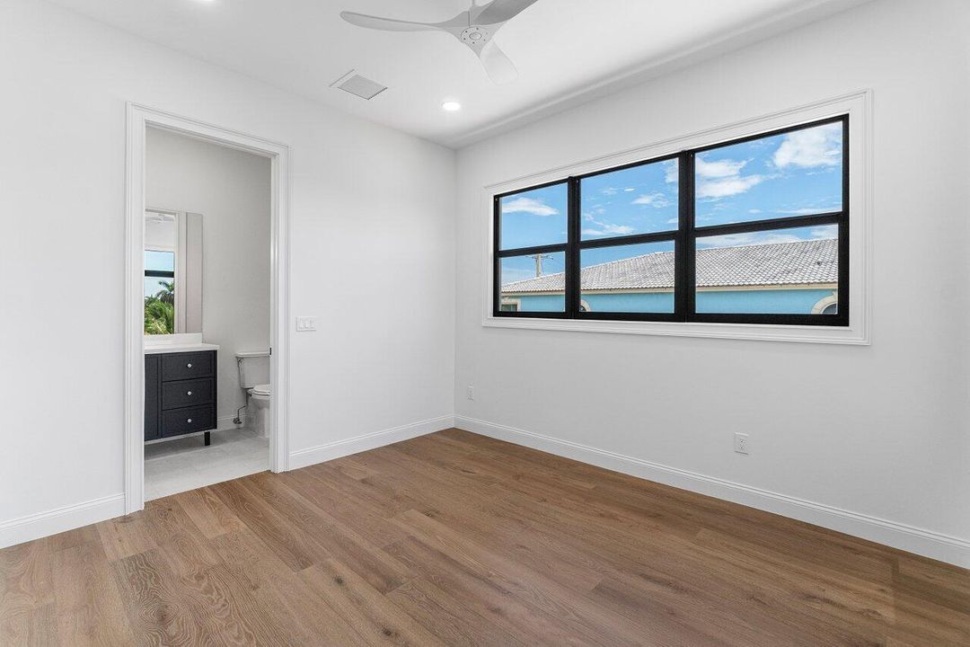 На продажу: $4,497,000 (5 спален, 5 ванн, 4381 Квадратных фут)