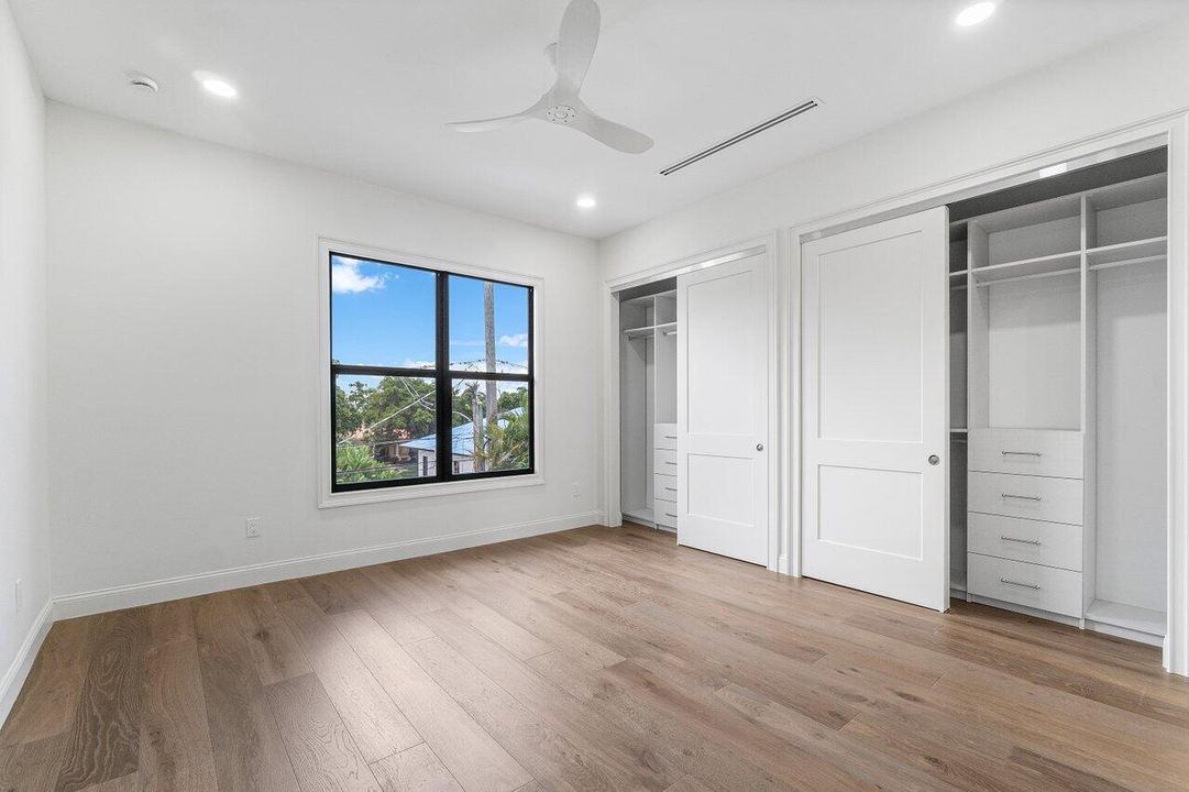 На продажу: $4,497,000 (5 спален, 5 ванн, 4381 Квадратных фут)