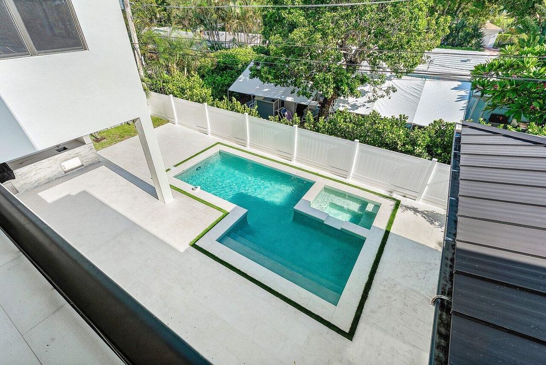 На продажу: $4,497,000 (5 спален, 5 ванн, 4381 Квадратных фут)