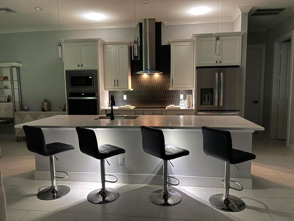 For Sale: $695,000 (4 beds, 2 baths, 2062 Square Feet)