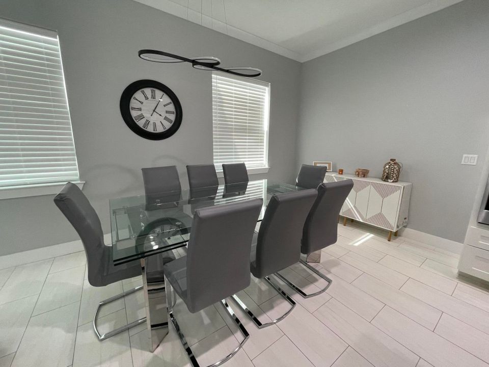 For Sale: $695,000 (4 beds, 2 baths, 2062 Square Feet)