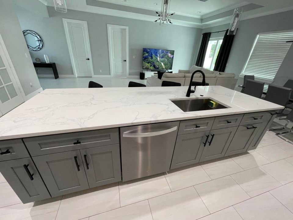 For Sale: $695,000 (4 beds, 2 baths, 2062 Square Feet)