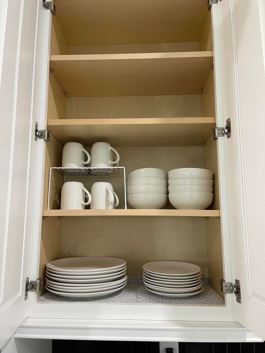 For Sale: $695,000 (4 beds, 2 baths, 2062 Square Feet)