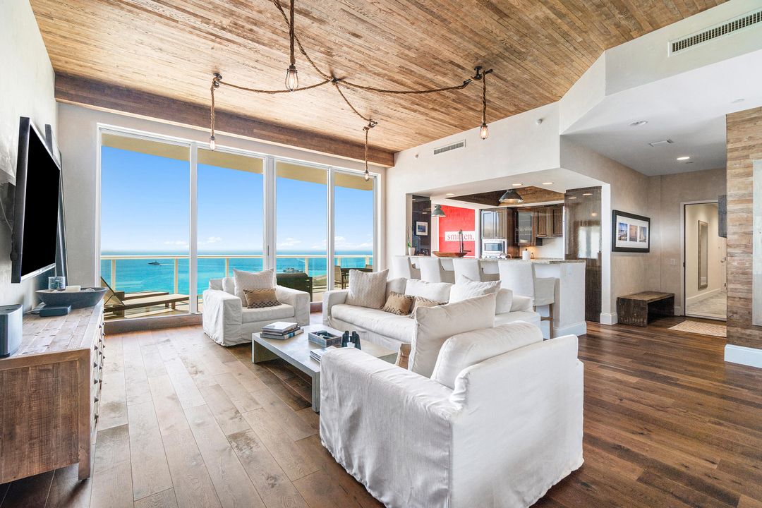 En Renta: $18,000 (2 camas, 3 baños, 2335 Pies cuadrados)