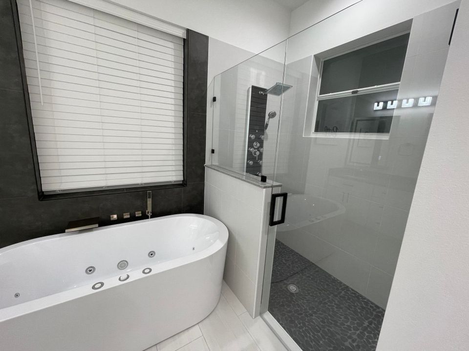 For Sale: $695,000 (4 beds, 2 baths, 2062 Square Feet)