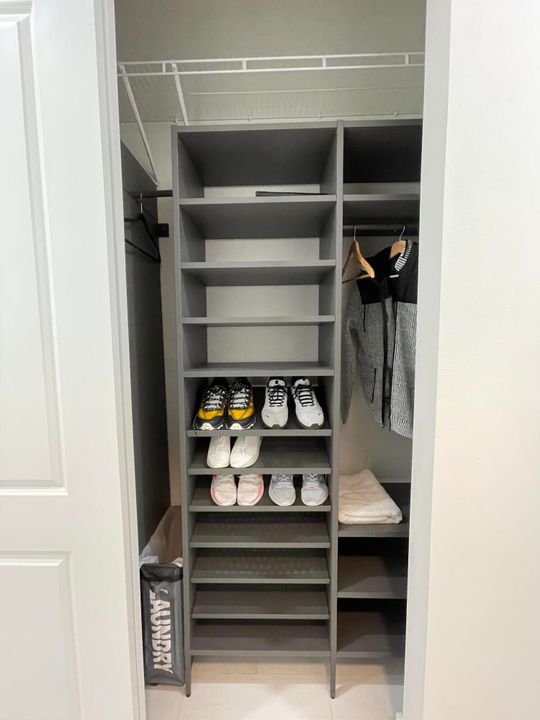 For Sale: $695,000 (4 beds, 2 baths, 2062 Square Feet)