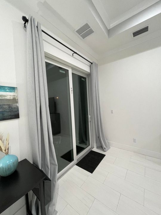 For Sale: $695,000 (4 beds, 2 baths, 2062 Square Feet)