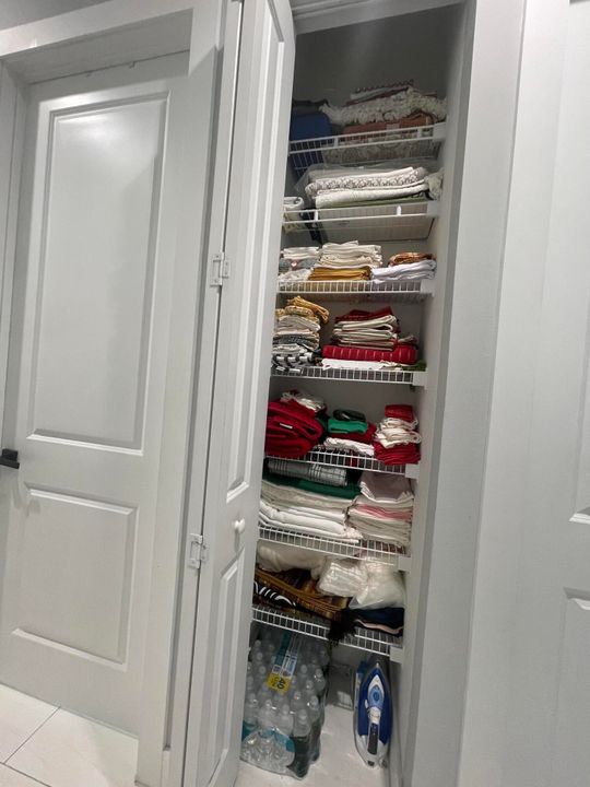 For Sale: $695,000 (4 beds, 2 baths, 2062 Square Feet)