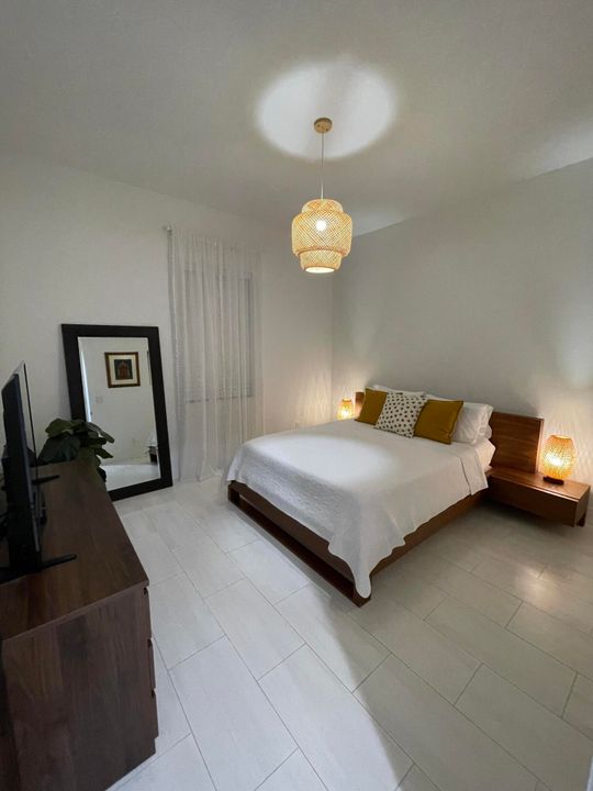 For Sale: $695,000 (4 beds, 2 baths, 2062 Square Feet)