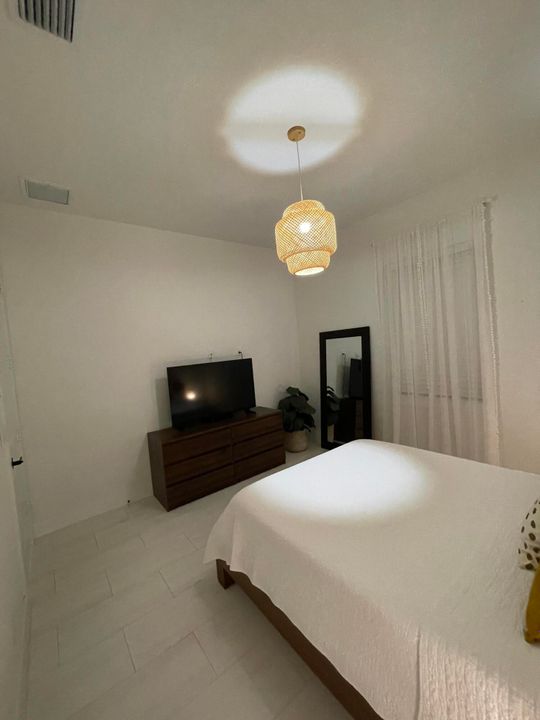 For Sale: $695,000 (4 beds, 2 baths, 2062 Square Feet)