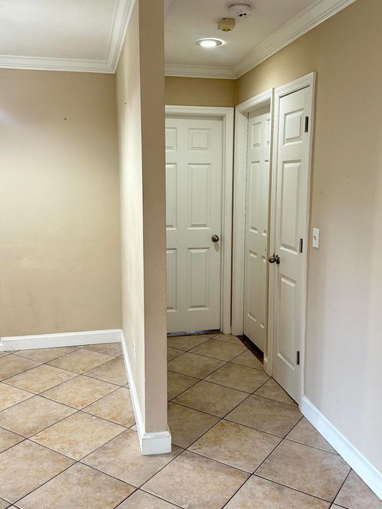 For Rent: $2,150 (3 beds, 2 baths, 1257 Square Feet)